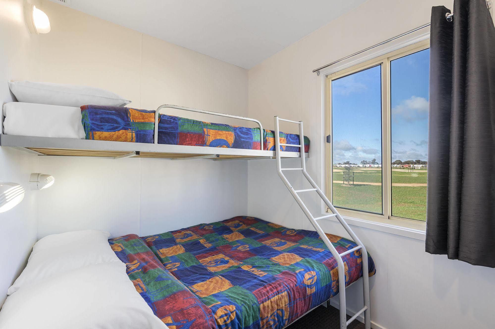 Racv Cobram Resort Екстер'єр фото